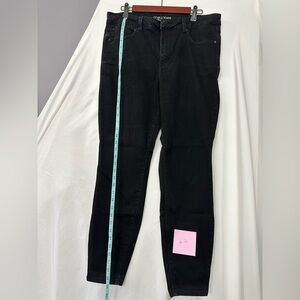 Women’s Maurices Everflex High-Rise Black Jeans Size 12